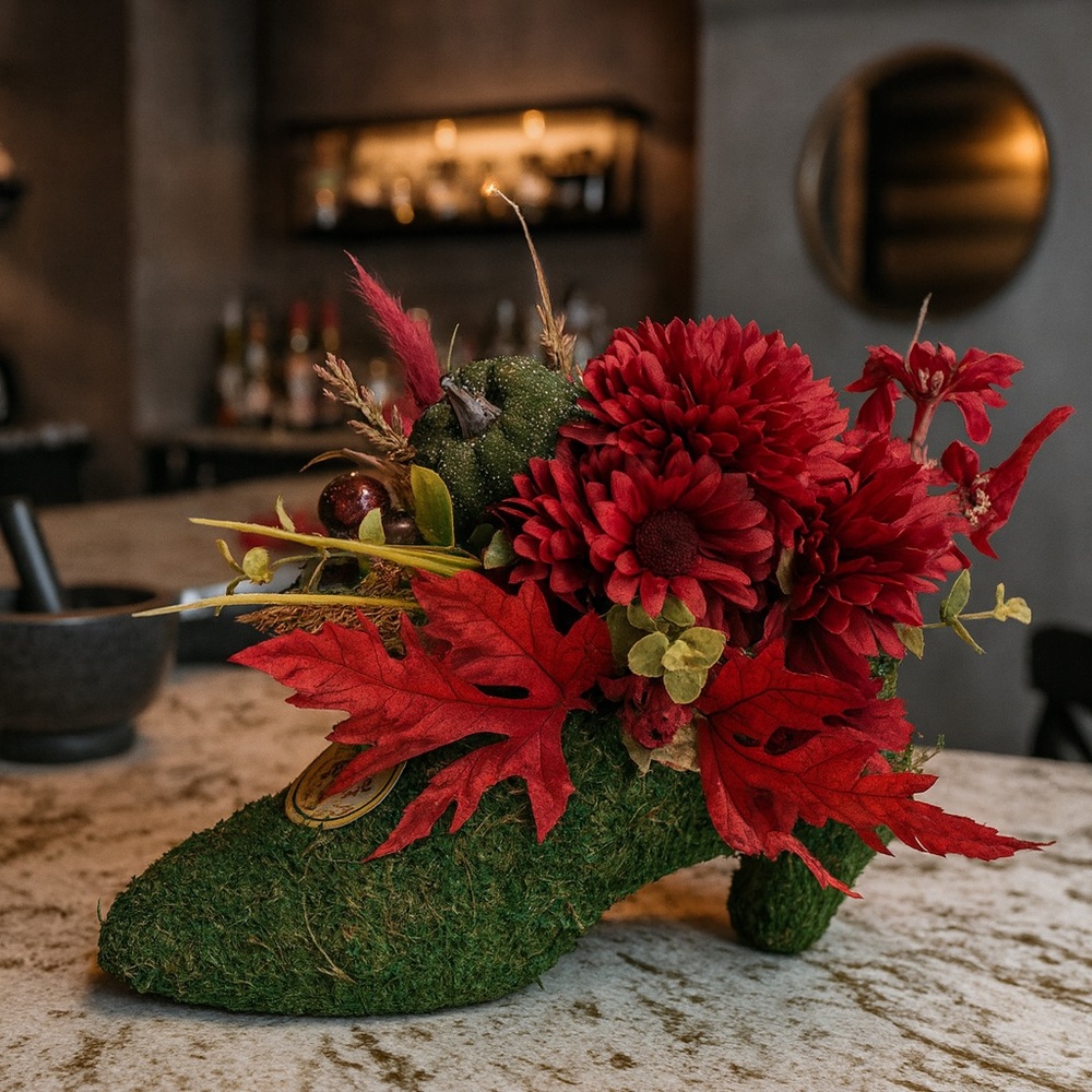 Elegant Floral Shoe Decor with Red Accents